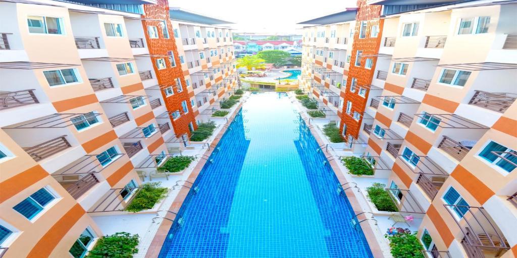 Andatel Grande Patong Phuket Exterior photo